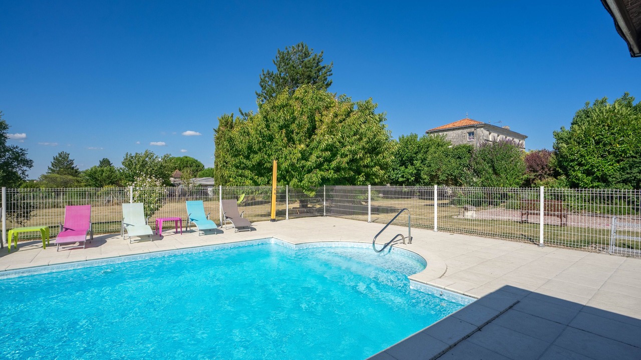 Photo of Outdoor in Saint-Seurin-de-Palenne