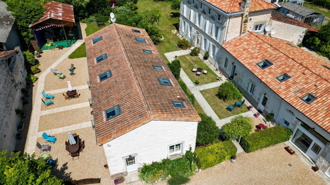 Photo of Outdoor in Saint-Seurin-de-Palenne