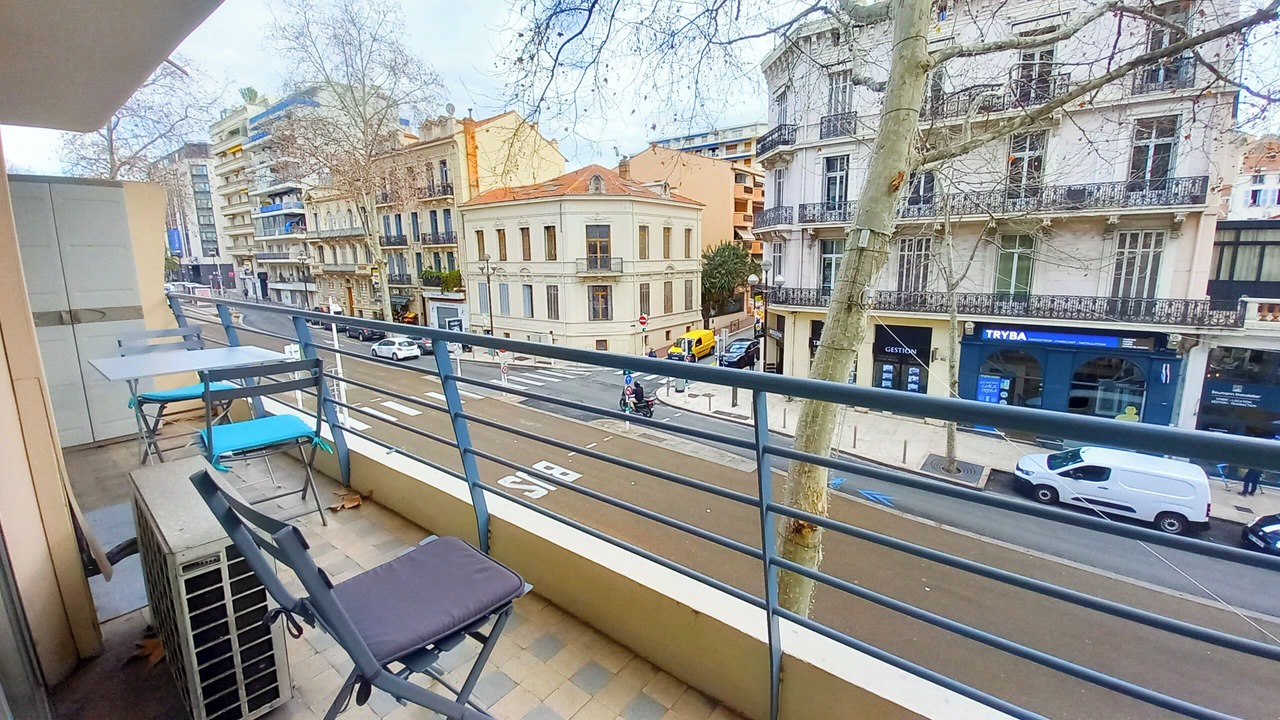 Photo of Outdoor in Carnot