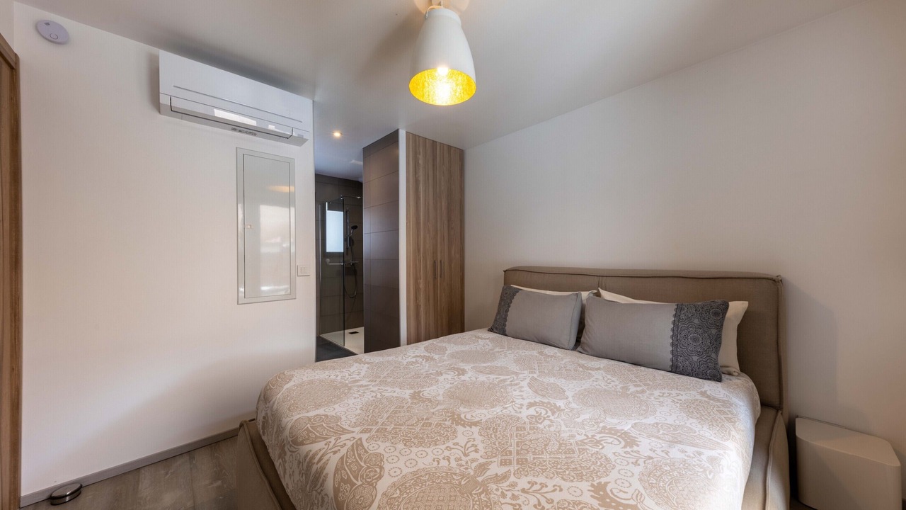 Photo of Bedroom in Roquefort-les-Pins
