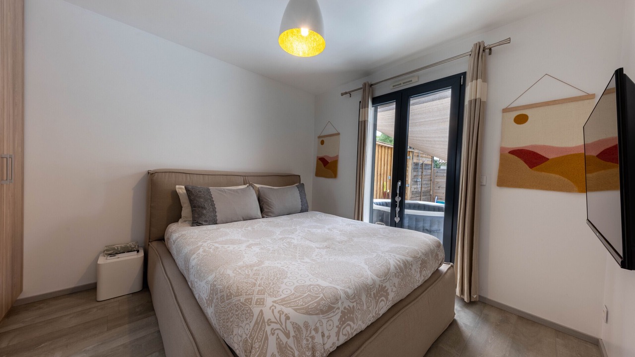 Photo of Bedroom in Roquefort-les-Pins