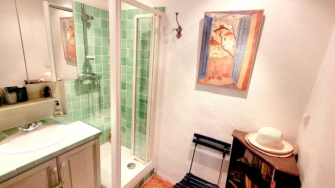 Photo of Bathroom in Cogolin