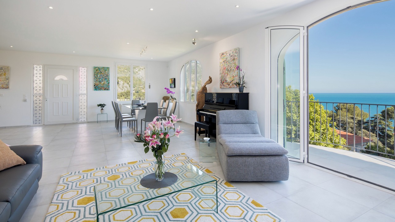 Photo of Livingroom in Eze