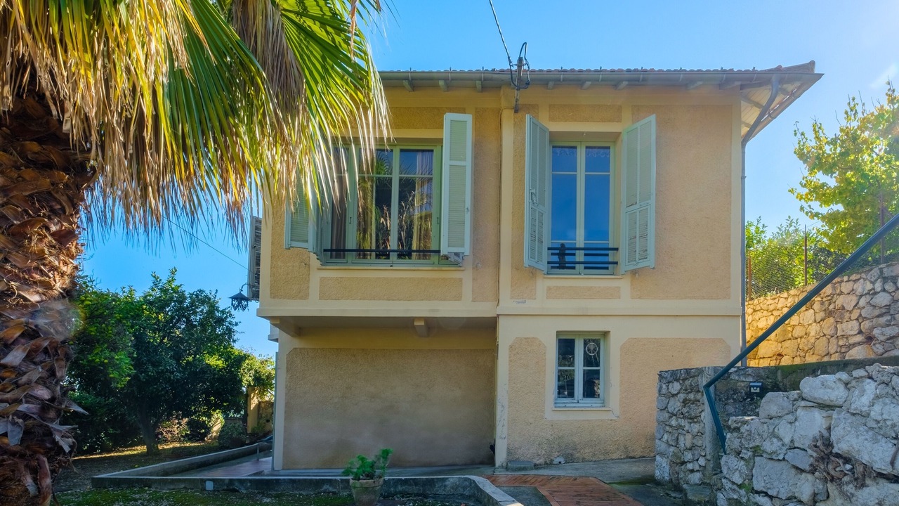 Photo of Outdoor in Beausoleil