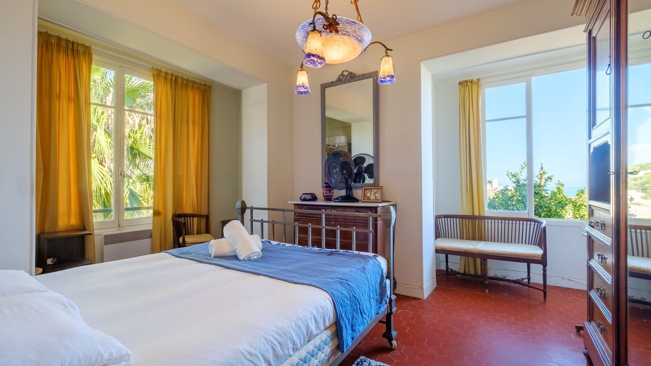 Photo of Bedroom in Beausoleil