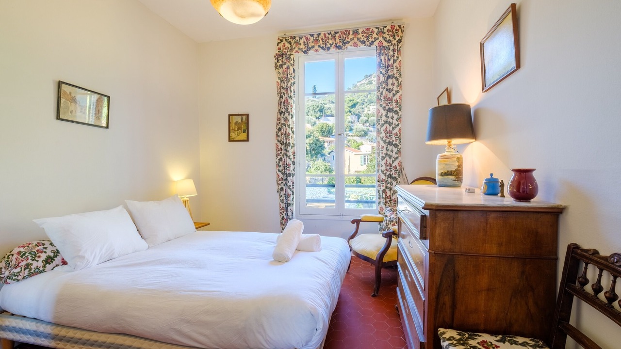 Photo of Bedroom in Beausoleil