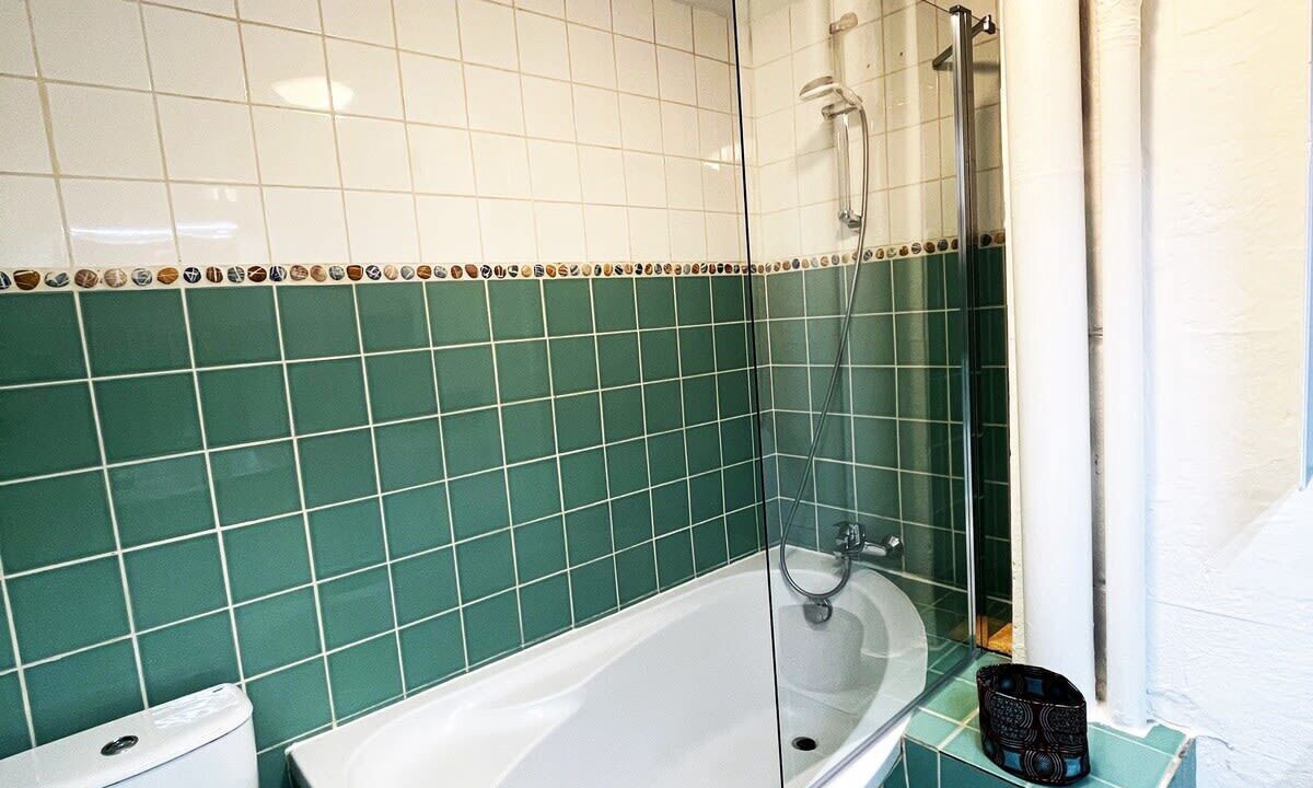 Photo of Bathroom in Chanot - Stade Velodrome