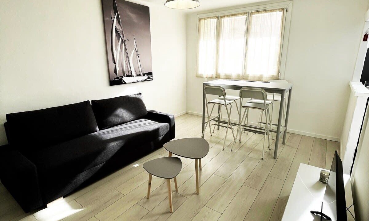 Photo of Livingroom in Chanot - Stade Velodrome