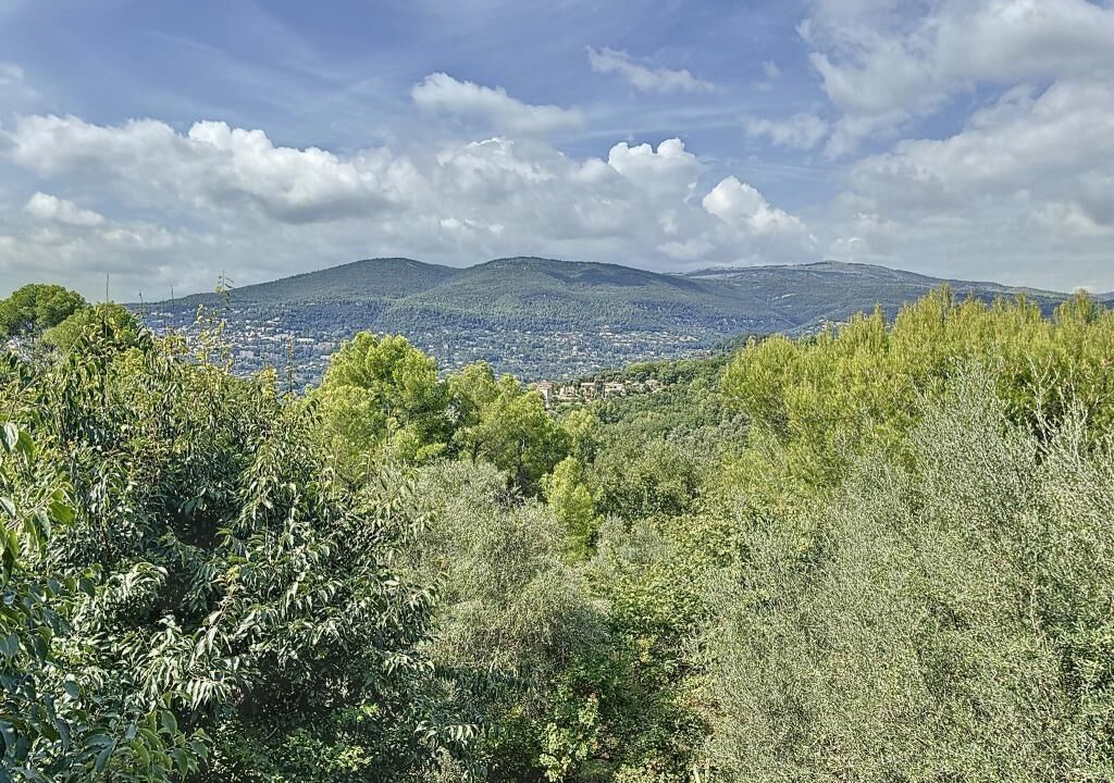 Photo of Others in Chateauneuf-Grasse