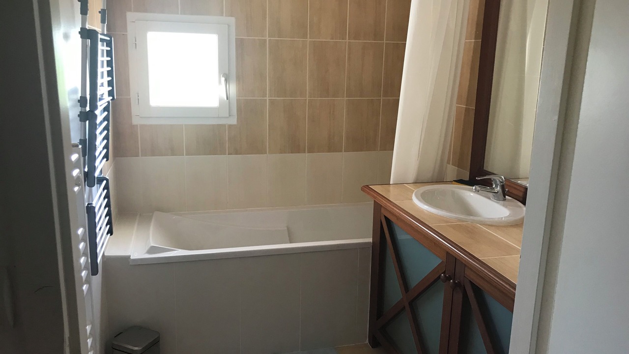Photo of Bathroom in Apremont