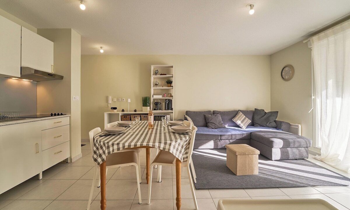 Photo of Livingroom in Le Mourillon