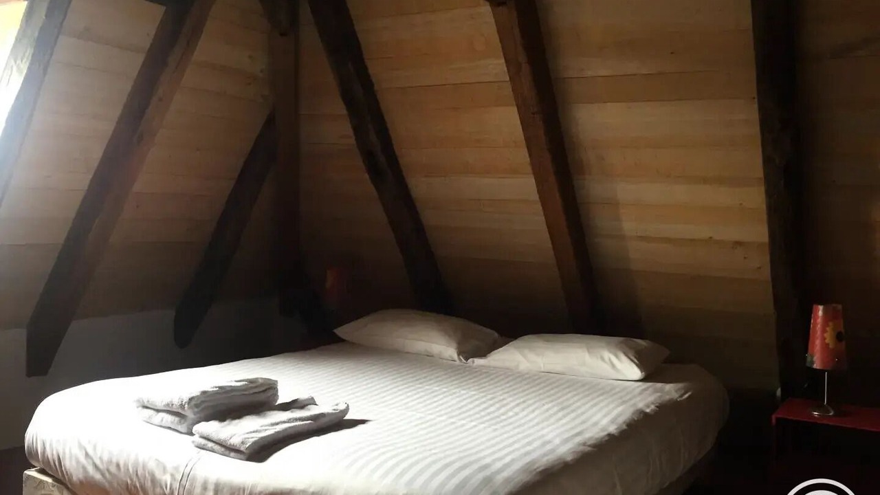 Photo of Bedroom in Altillac