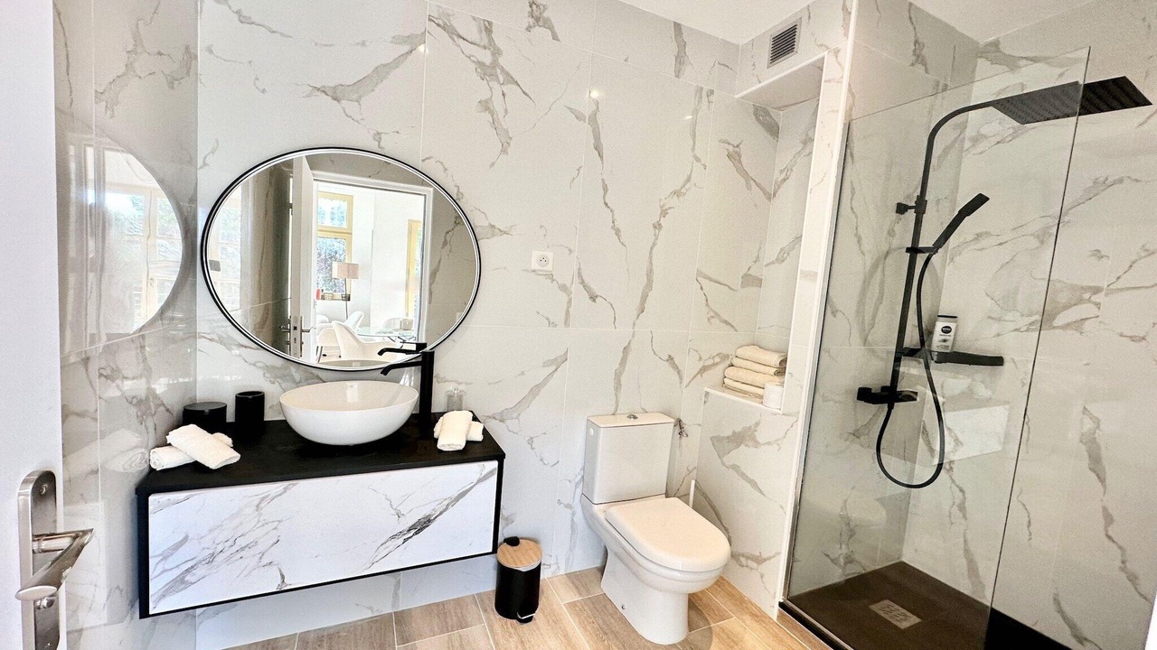Photo of Bathroom in Old Town