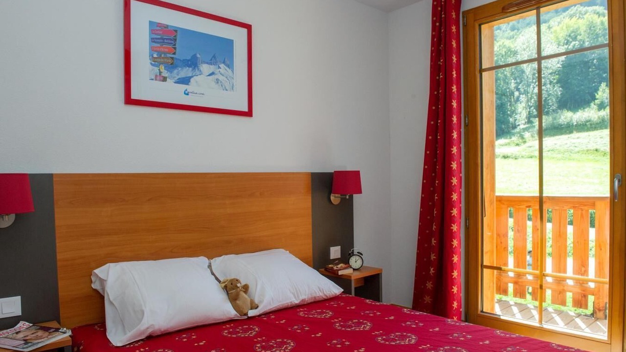 Photo of Bedroom in Saint-Colomban-des-Villards