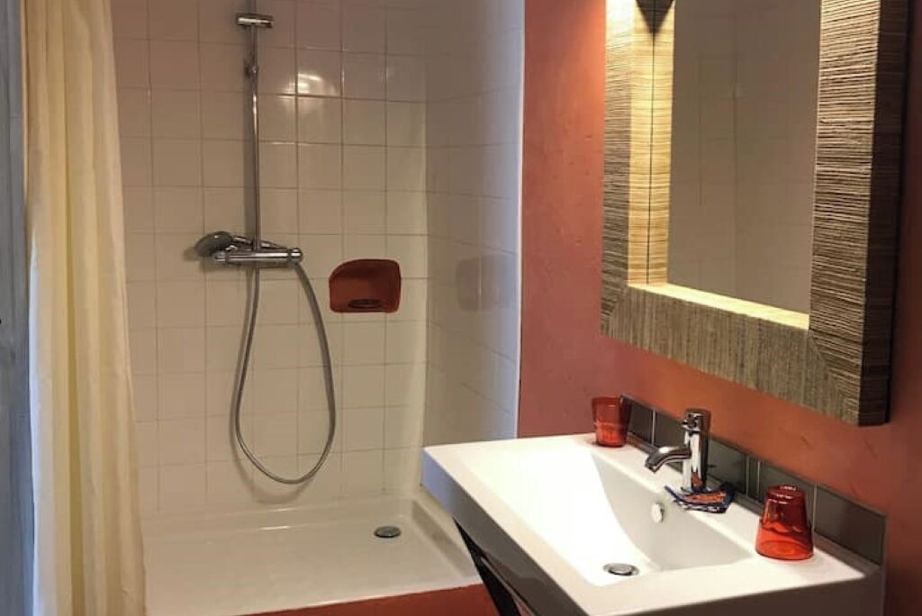 Photo of Bathroom in Mombrier
