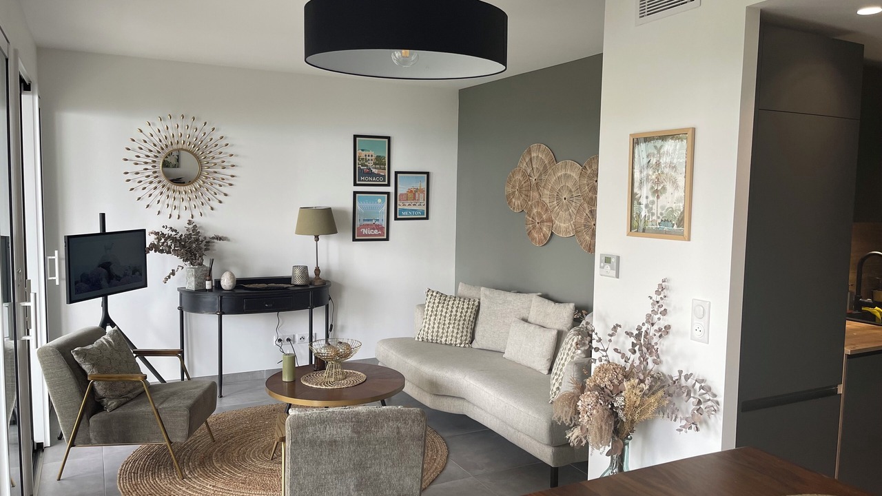Photo of Livingroom in Eze