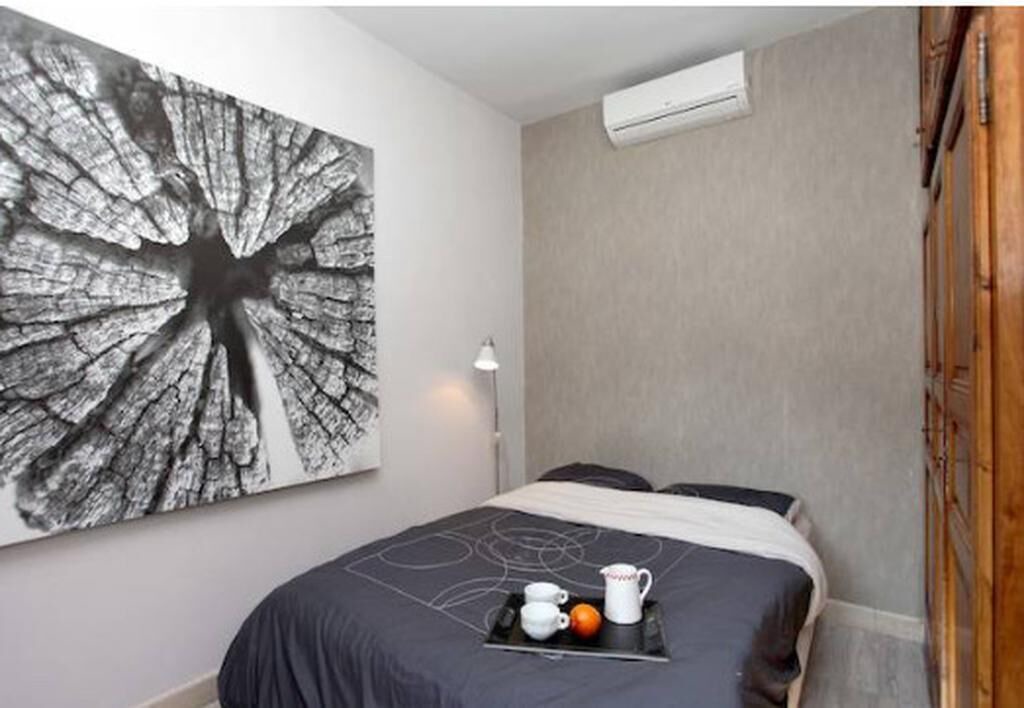 Photo of Bedroom in Roquefort-les-Pins
