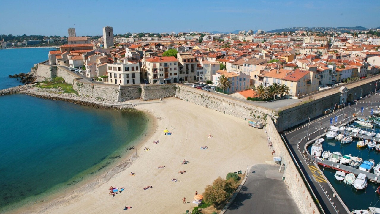 Photo of Others in Antibes