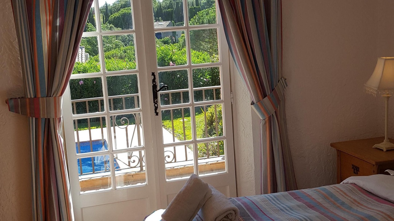 Photo of Bedroom in Sainte-Maxime - Saint-Tropez