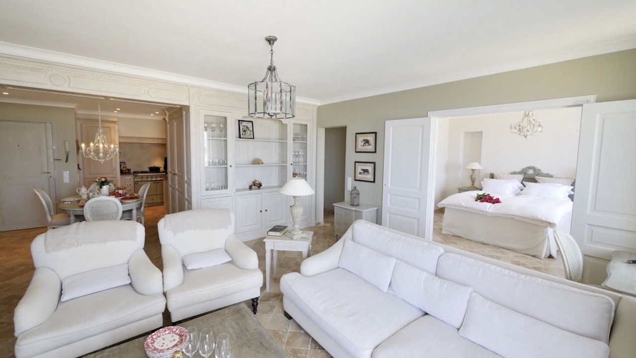 Photo of Livingroom in Antibes City Centre