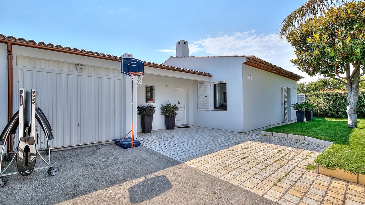 Photo of Outdoor in Villeneuve-Loubet
