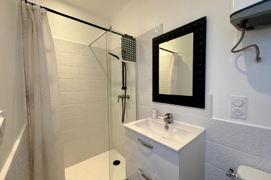 Photo of Bathroom in Breuillet