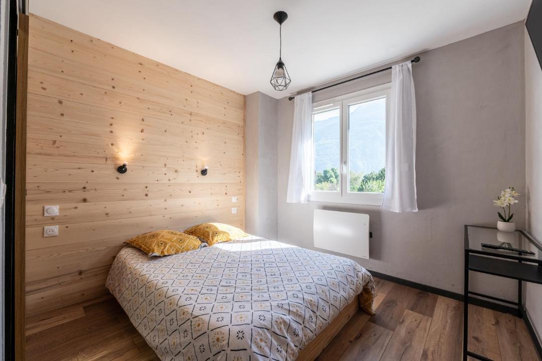 Photo of Bedroom in Saint-Etienne-de-Cuines