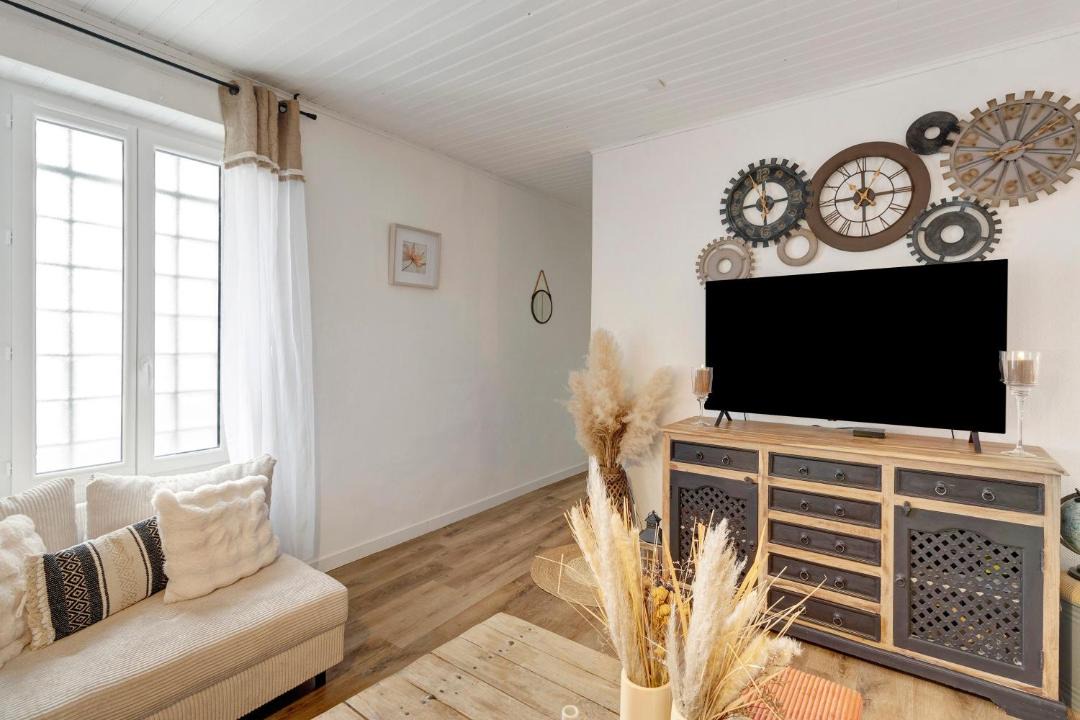 Photo of Livingroom in Eymet