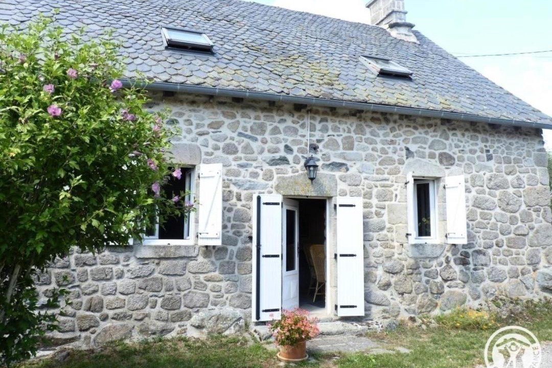 Photo of Others in Sarroux-Saint-Julien