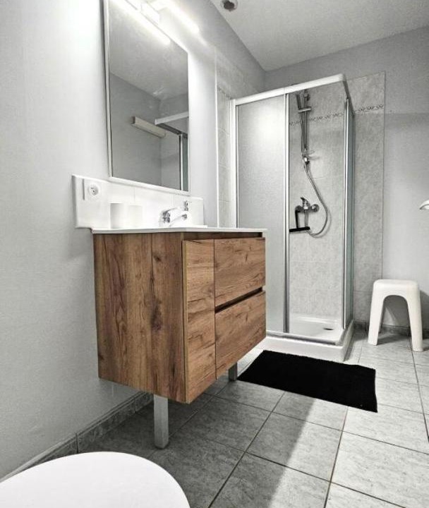 Photo of Bathroom in Saint-Pantaleon-de-Larche