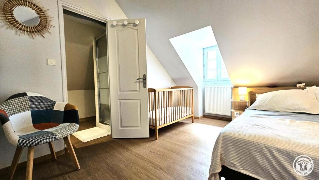 Photo of Bedroom in Saint-Pantaleon-de-Larche