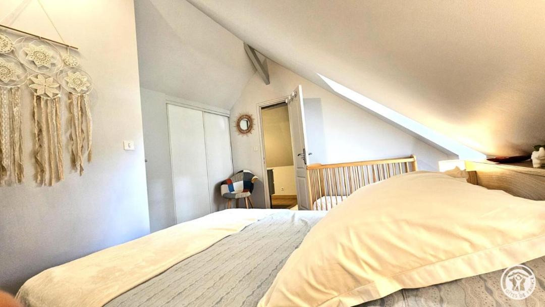Photo of Bedroom in Saint-Pantaleon-de-Larche