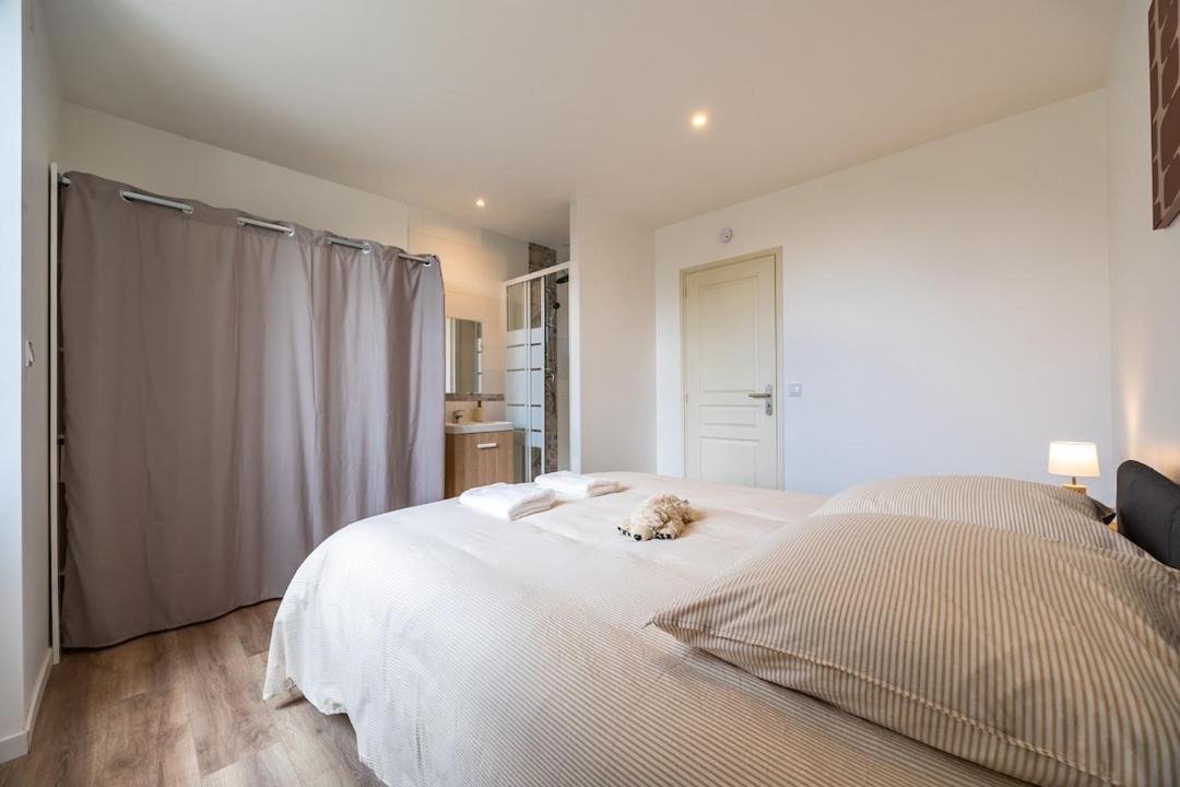 Photo of Bedroom in Roaillan