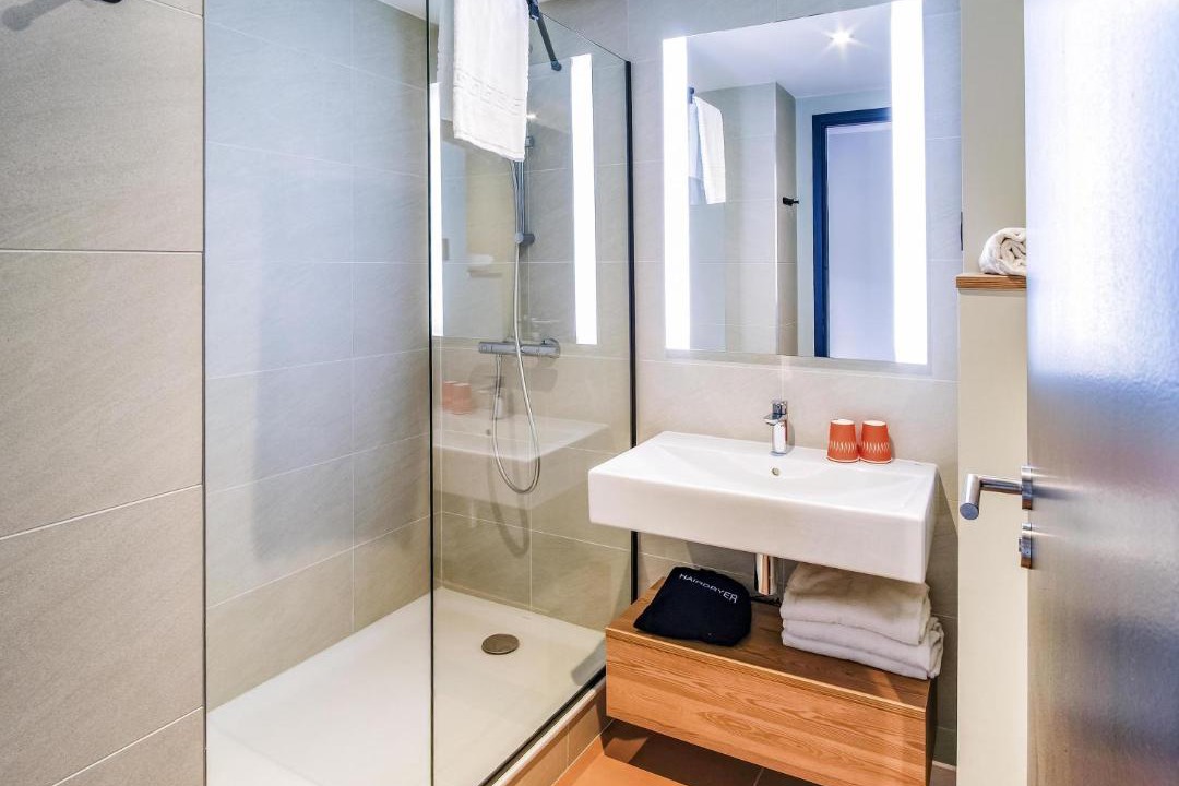 Photo of Bathroom in Albertville