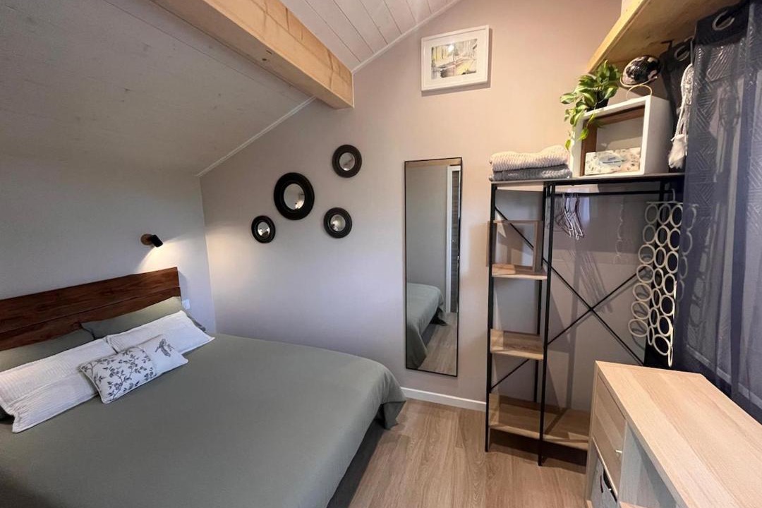 Photo of Bedroom in Amphion-les-Bains