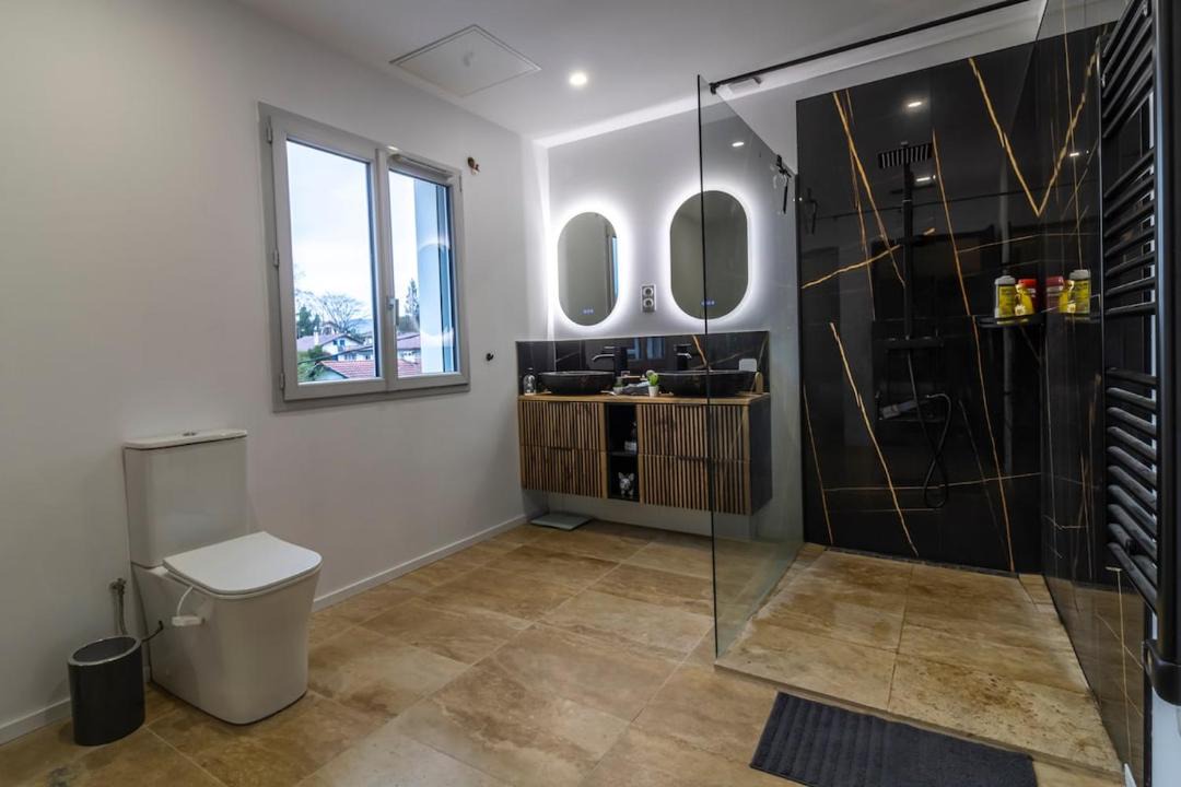 Photo of Bathroom in Hendaye