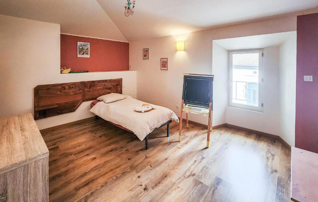 Photo of Bedroom in Saint-Maigrin