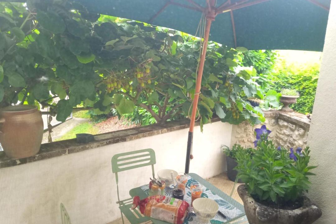 Photo of Patio Balcony in Salignac-de-Mirambeau