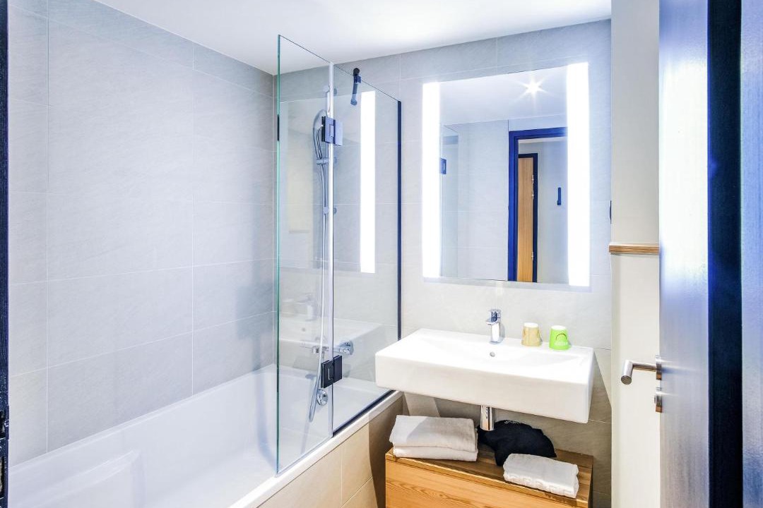 Photo of Bathroom in Albertville