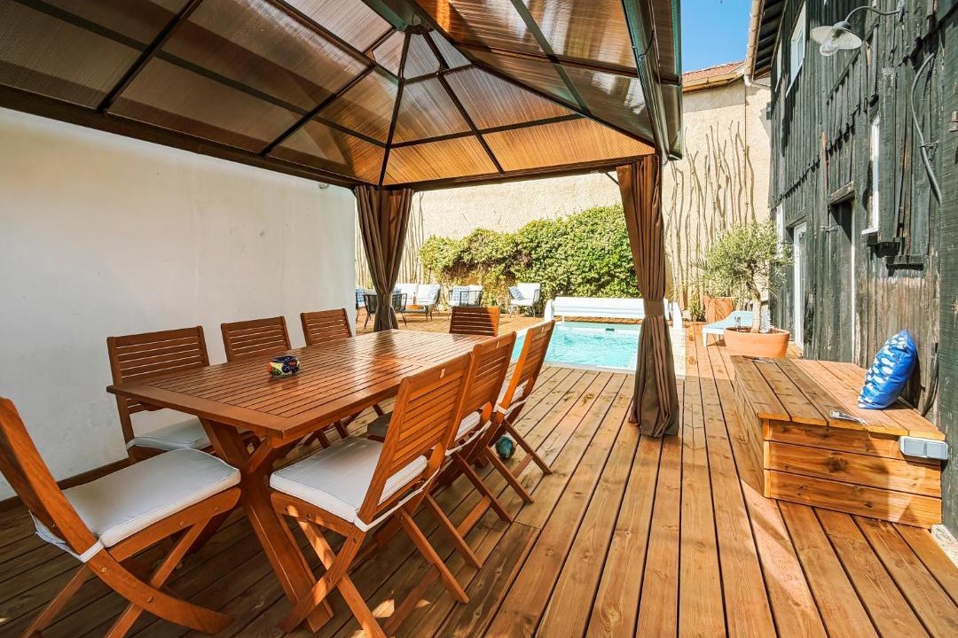 Photo of Patio Balcony in La Teste-de-Buch
