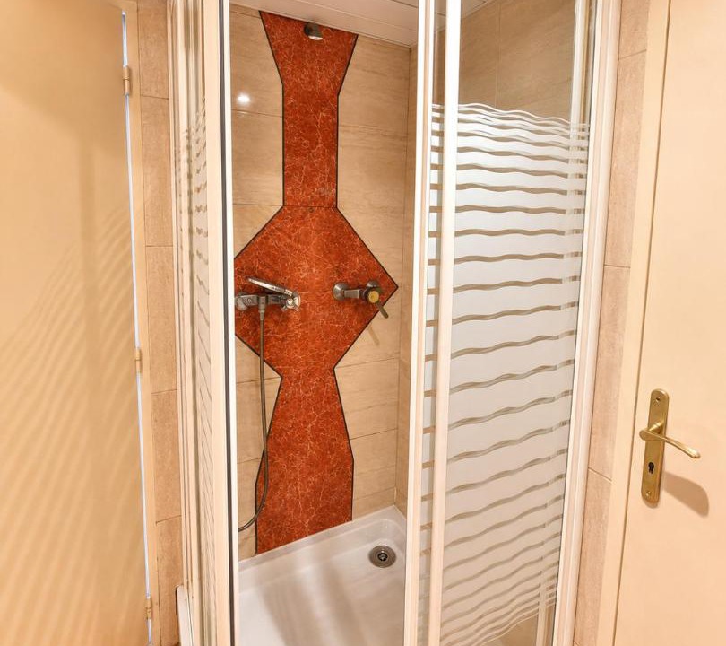 Photo of Bathroom in 9th Arrondissement