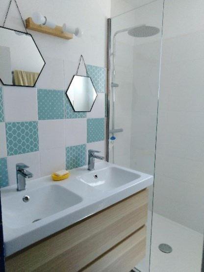 Photo of Bathroom in La Gueriniere