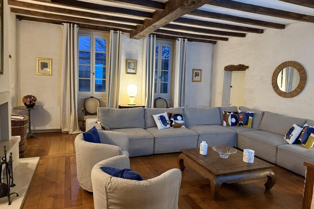 Photo of Livingroom in Saint-Palais-du-Ne