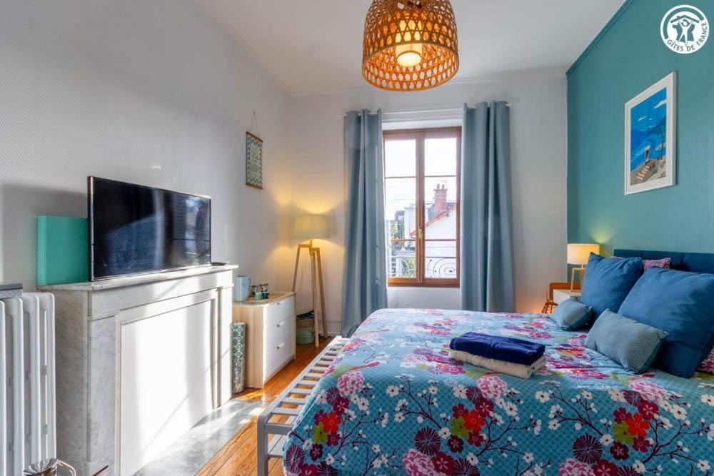 Photo of Bedroom in Aix-les-Bains