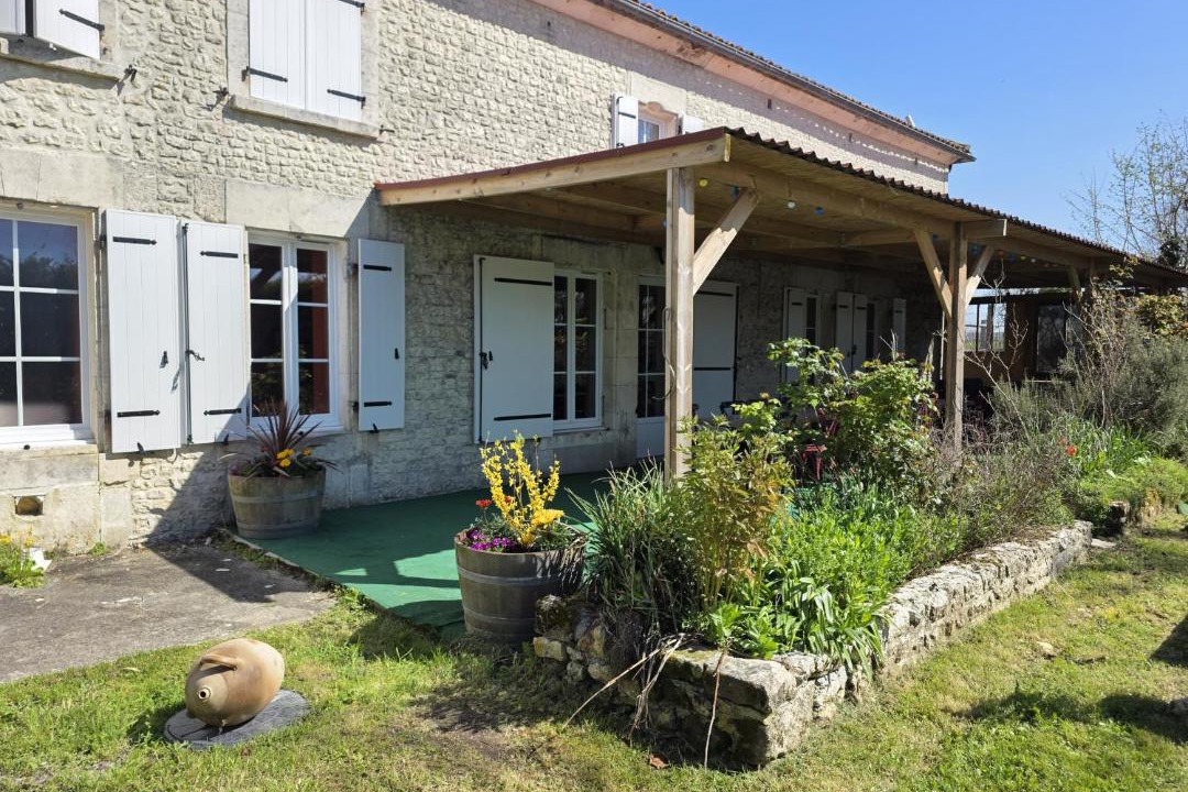 Photo of Others in Criteuil-la-Magdeleine