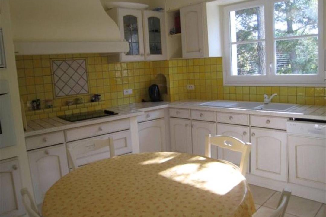 Photo of Kitchen in Domino
