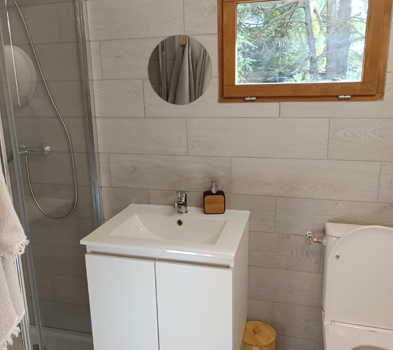 Photo of Bathroom in Andon