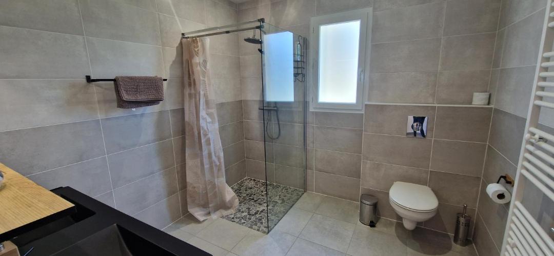 Photo of Bathroom in Grayan-Et-L'Hopital