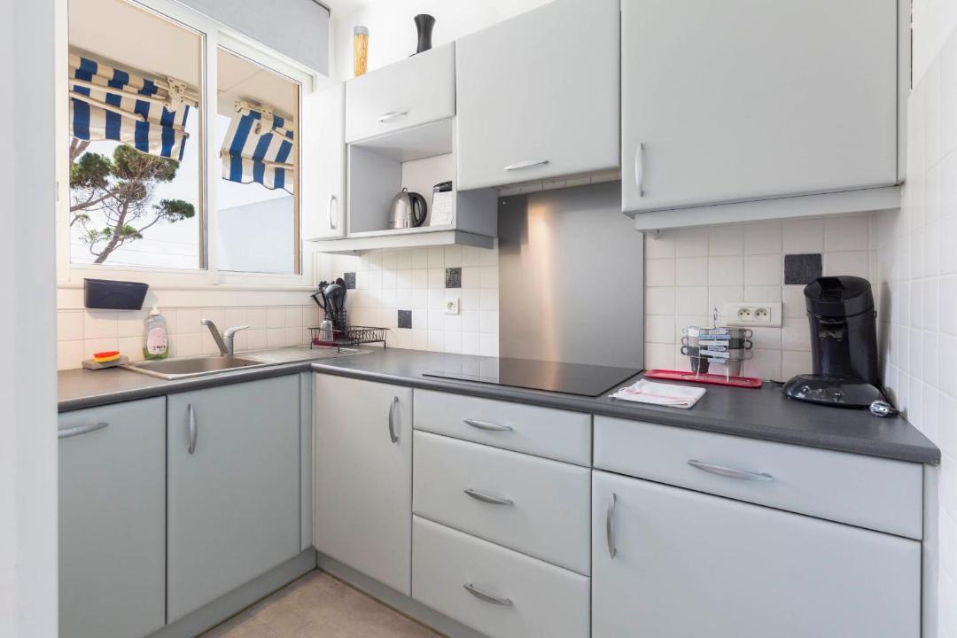 Photo of Kitchen in California - Pezou