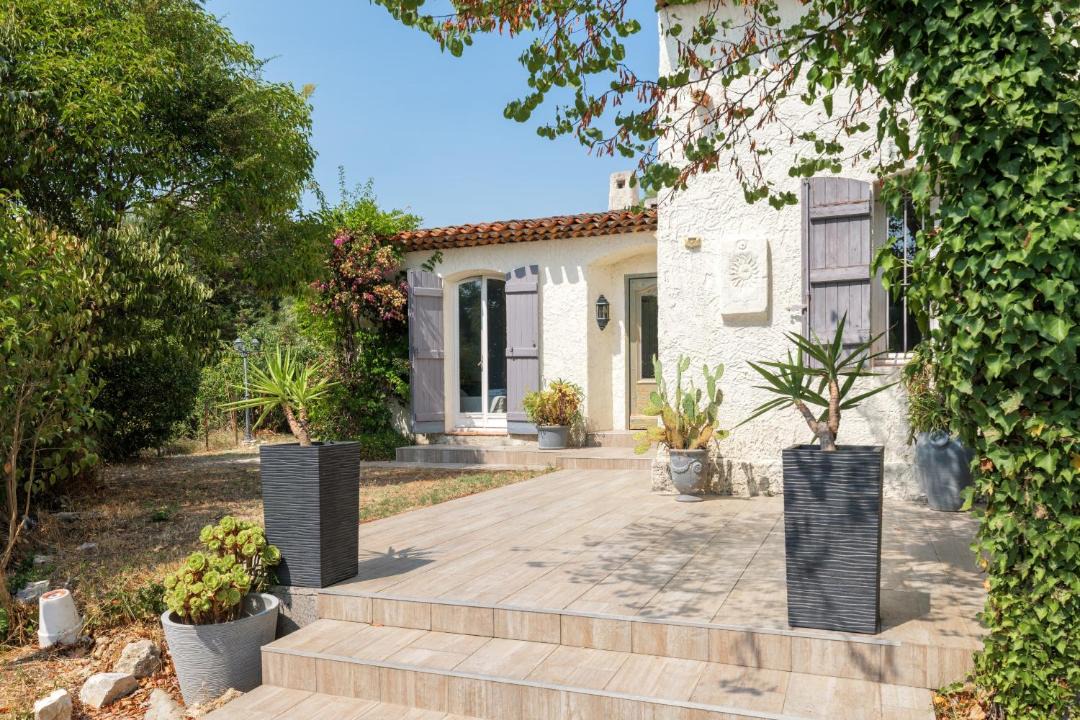 Photo of Others in Roquefort-les-Pins